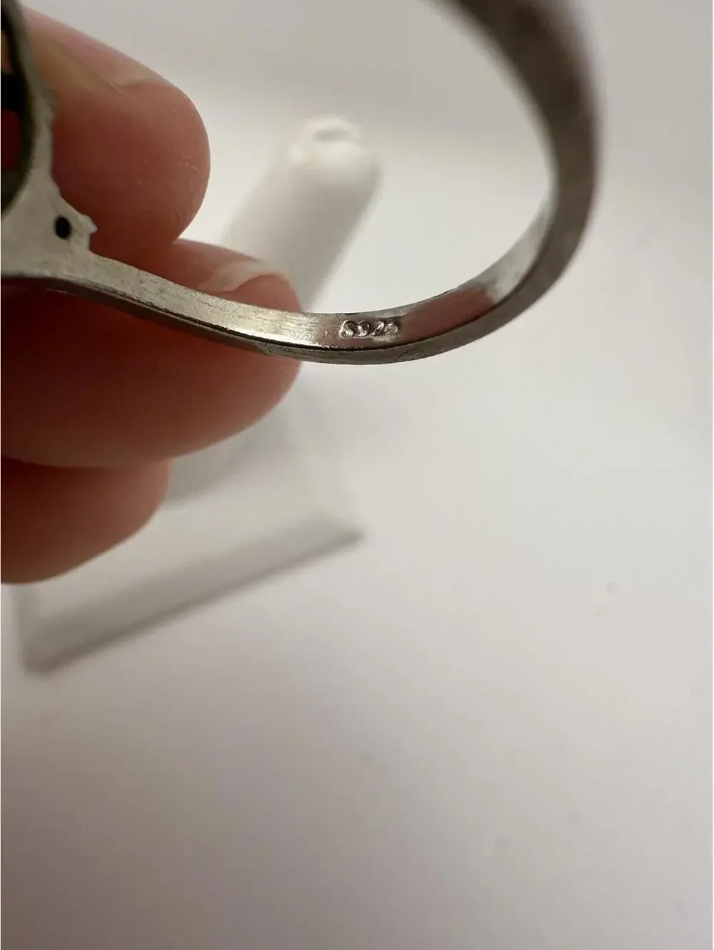 Silver Ring with Multicolor Opal-like Stone and Side Accents Size 7